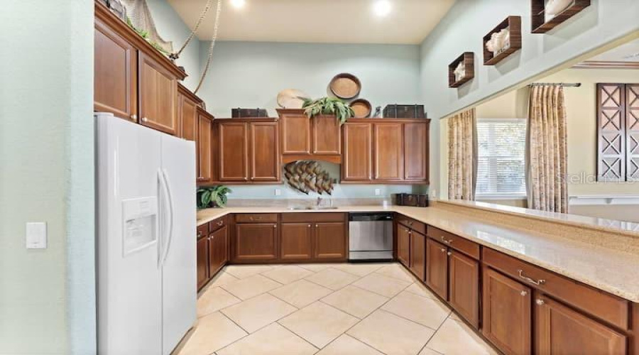 KISSIMMEE, Florida 34746, 5 Bedrooms Bedrooms, ,3 BathroomsBathrooms,Residential,For Sale,CARAVELLE,0,MFRO6408587