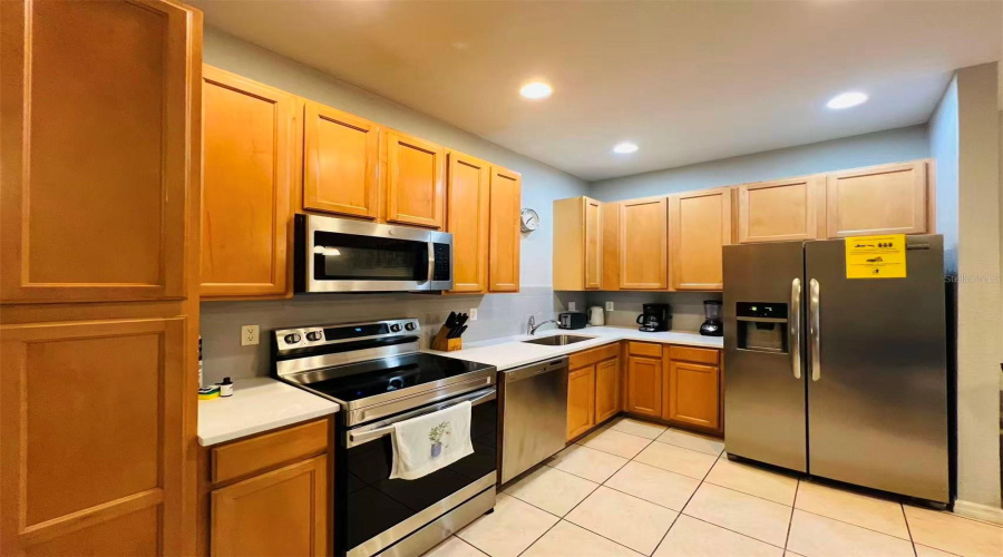 KISSIMMEE, Florida 34746, 5 Bedrooms Bedrooms, ,3 BathroomsBathrooms,Residential,For Sale,CARAVELLE,0,MFRO6408587