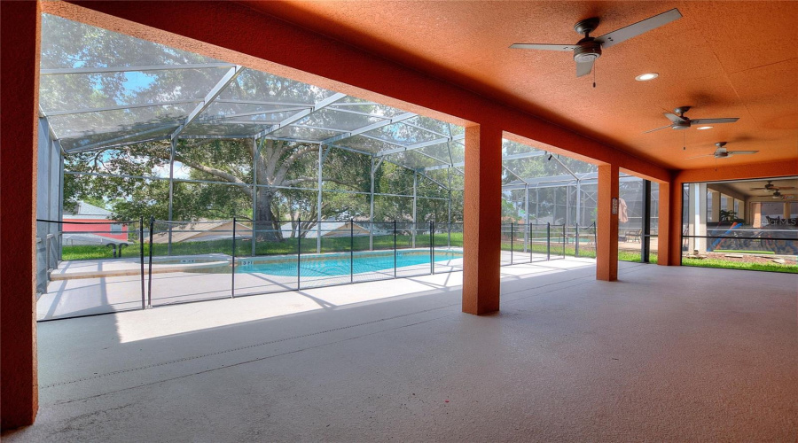 KISSIMMEE, Florida 34747, 7 Bedrooms Bedrooms, ,5 BathroomsBathrooms,Residential,For Sale,LA ISLA,0,MFRO6431583