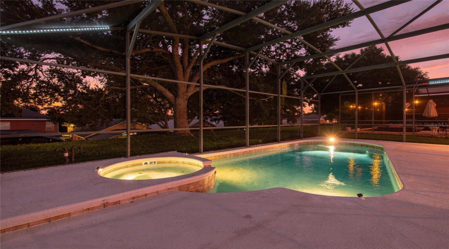 KISSIMMEE, Florida 34747, 7 Bedrooms Bedrooms, ,5 BathroomsBathrooms,Residential,For Sale,LA ISLA,0,MFRO6431583