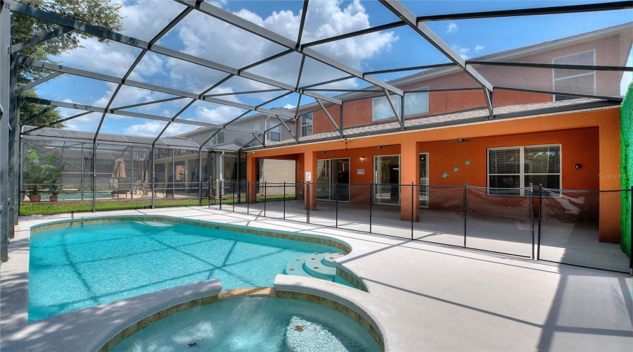 KISSIMMEE, Florida 34747, 7 Bedrooms Bedrooms, ,5 BathroomsBathrooms,Residential,For Sale,LA ISLA,0,MFRO6431583