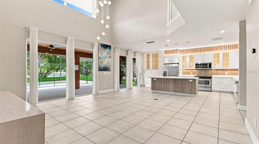 KISSIMMEE, Florida 34747, 7 Bedrooms Bedrooms, ,5 BathroomsBathrooms,Residential,For Sale,LA ISLA,0,MFRO6431583