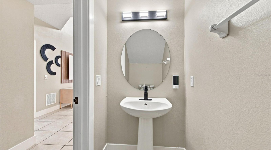 KISSIMMEE, Florida 34747, 7 Bedrooms Bedrooms, ,5 BathroomsBathrooms,Residential,For Sale,LA ISLA,0,MFRO6431583