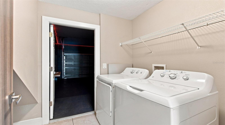KISSIMMEE, Florida 34747, 7 Bedrooms Bedrooms, ,5 BathroomsBathrooms,Residential,For Sale,LA ISLA,0,MFRO6431583