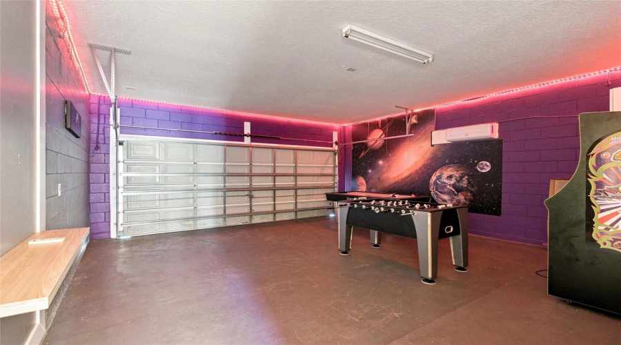 KISSIMMEE, Florida 34747, 7 Bedrooms Bedrooms, ,5 BathroomsBathrooms,Residential,For Sale,LA ISLA,0,MFRO6431583