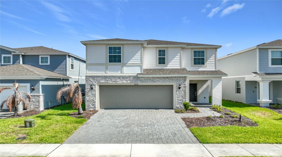 DAVENPORT, Florida 33897, 7 Bedrooms Bedrooms, ,5 BathroomsBathrooms,Residential,For Sale,LANA,0,MFRO6433860