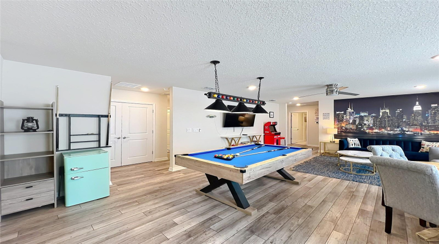 DAVENPORT, Florida 33897, 7 Bedrooms Bedrooms, ,5 BathroomsBathrooms,Residential,For Sale,LANA,0,MFRO6433860