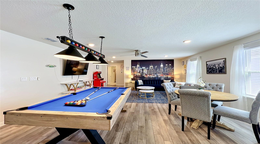 DAVENPORT, Florida 33897, 7 Bedrooms Bedrooms, ,5 BathroomsBathrooms,Residential,For Sale,LANA,0,MFRO6433860