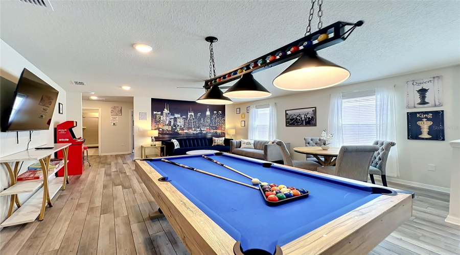 DAVENPORT, Florida 33897, 7 Bedrooms Bedrooms, ,5 BathroomsBathrooms,Residential,For Sale,LANA,0,MFRO6433860