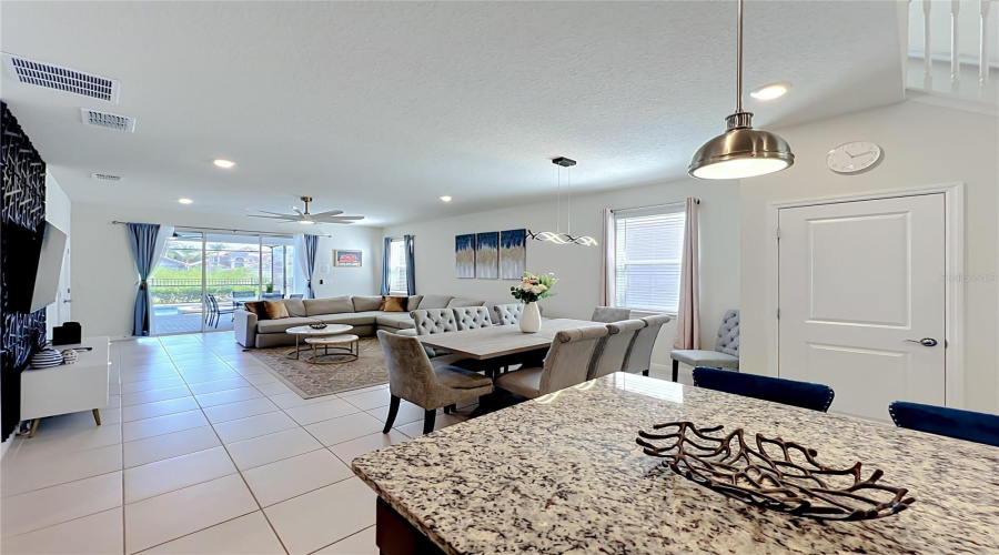 DAVENPORT, Florida 33897, 7 Bedrooms Bedrooms, ,5 BathroomsBathrooms,Residential,For Sale,LANA,0,MFRO6433860