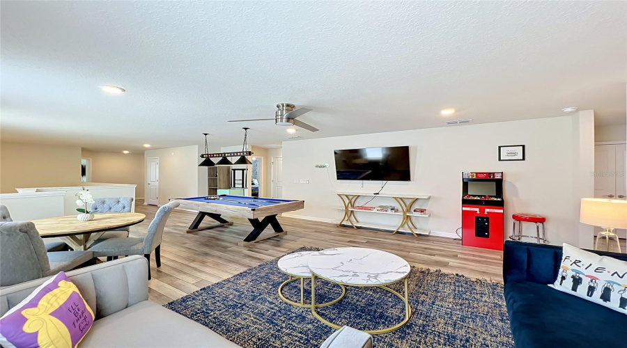 DAVENPORT, Florida 33897, 7 Bedrooms Bedrooms, ,5 BathroomsBathrooms,Residential,For Sale,LANA,0,MFRO6433860