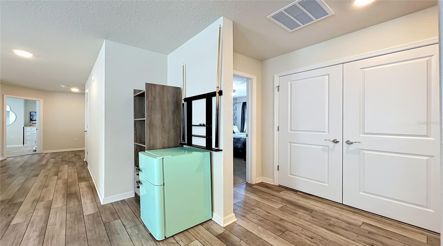 DAVENPORT, Florida 33897, 7 Bedrooms Bedrooms, ,5 BathroomsBathrooms,Residential,For Sale,LANA,0,MFRO6433860