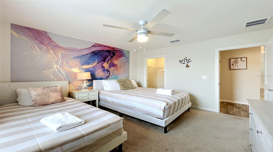 DAVENPORT, Florida 33897, 7 Bedrooms Bedrooms, ,5 BathroomsBathrooms,Residential,For Sale,LANA,0,MFRO6433860