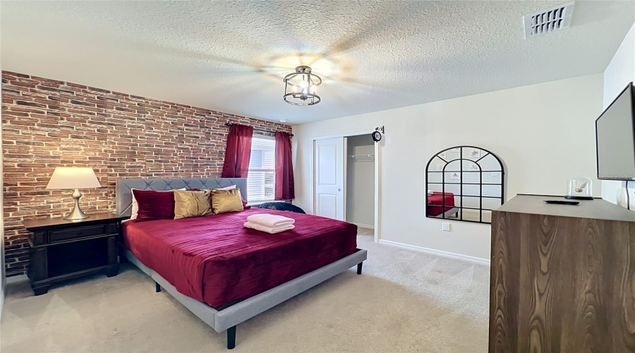 DAVENPORT, Florida 33897, 7 Bedrooms Bedrooms, ,5 BathroomsBathrooms,Residential,For Sale,LANA,0,MFRO6433860