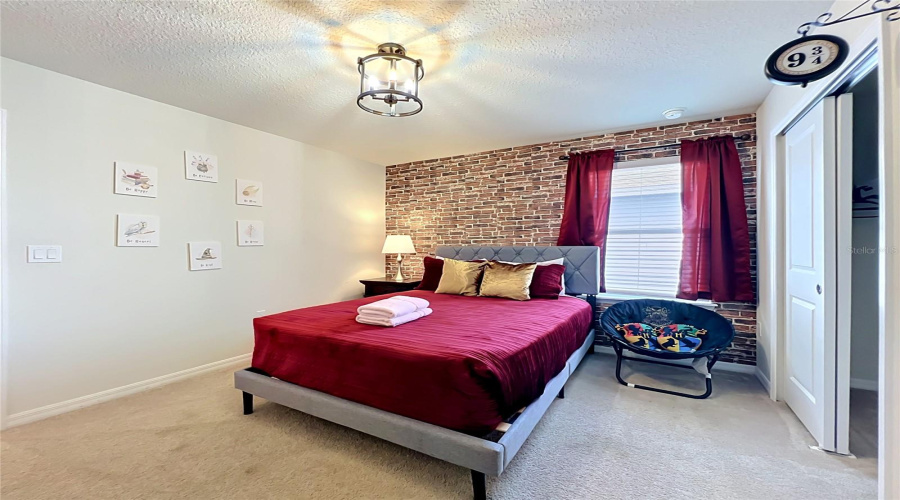 DAVENPORT, Florida 33897, 7 Bedrooms Bedrooms, ,5 BathroomsBathrooms,Residential,For Sale,LANA,0,MFRO6433860
