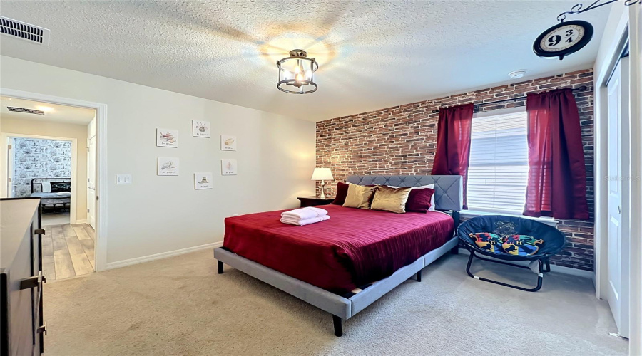 DAVENPORT, Florida 33897, 7 Bedrooms Bedrooms, ,5 BathroomsBathrooms,Residential,For Sale,LANA,0,MFRO6433860