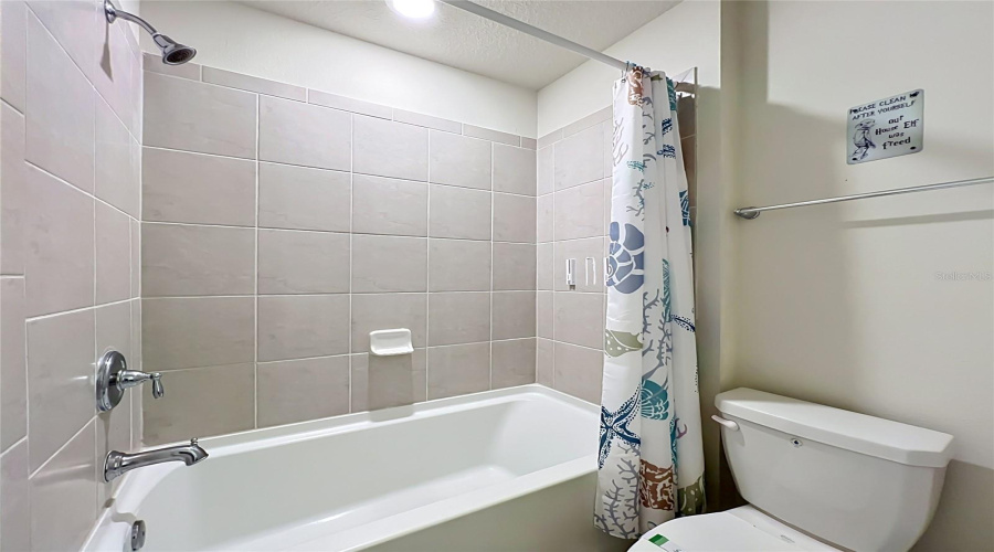DAVENPORT, Florida 33897, 7 Bedrooms Bedrooms, ,5 BathroomsBathrooms,Residential,For Sale,LANA,0,MFRO6433860