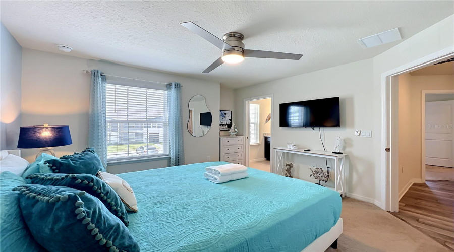 DAVENPORT, Florida 33897, 7 Bedrooms Bedrooms, ,5 BathroomsBathrooms,Residential,For Sale,LANA,0,MFRO6433860