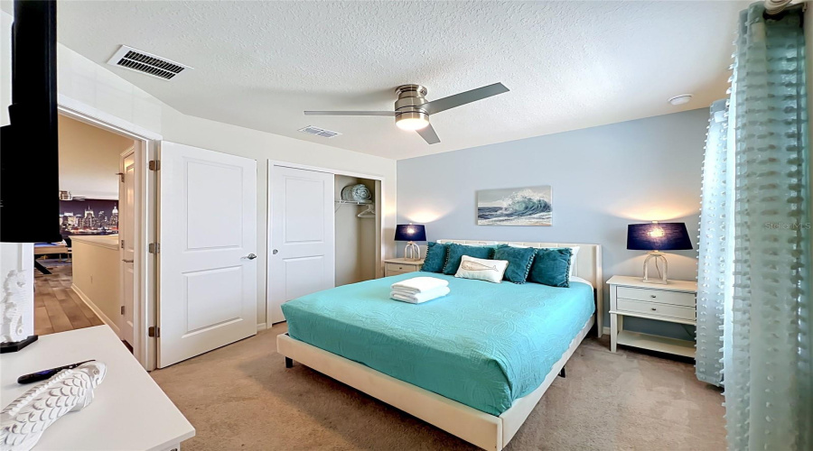 DAVENPORT, Florida 33897, 7 Bedrooms Bedrooms, ,5 BathroomsBathrooms,Residential,For Sale,LANA,0,MFRO6433860