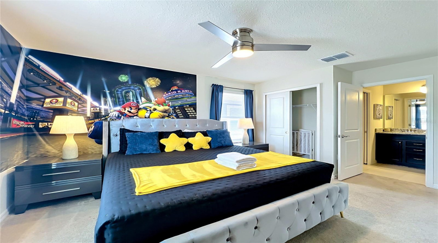 DAVENPORT, Florida 33897, 7 Bedrooms Bedrooms, ,5 BathroomsBathrooms,Residential,For Sale,LANA,0,MFRO6433860