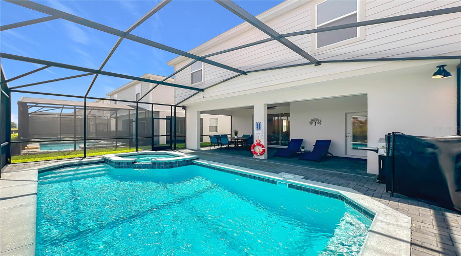 DAVENPORT, Florida 33897, 7 Bedrooms Bedrooms, ,5 BathroomsBathrooms,Residential,For Sale,LANA,0,MFRO6433860
