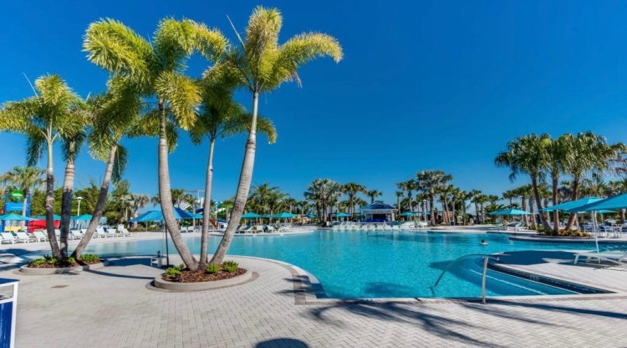 DAVENPORT, Florida 33897, 7 Bedrooms Bedrooms, ,5 BathroomsBathrooms,Residential,For Sale,LANA,0,MFRO6433860