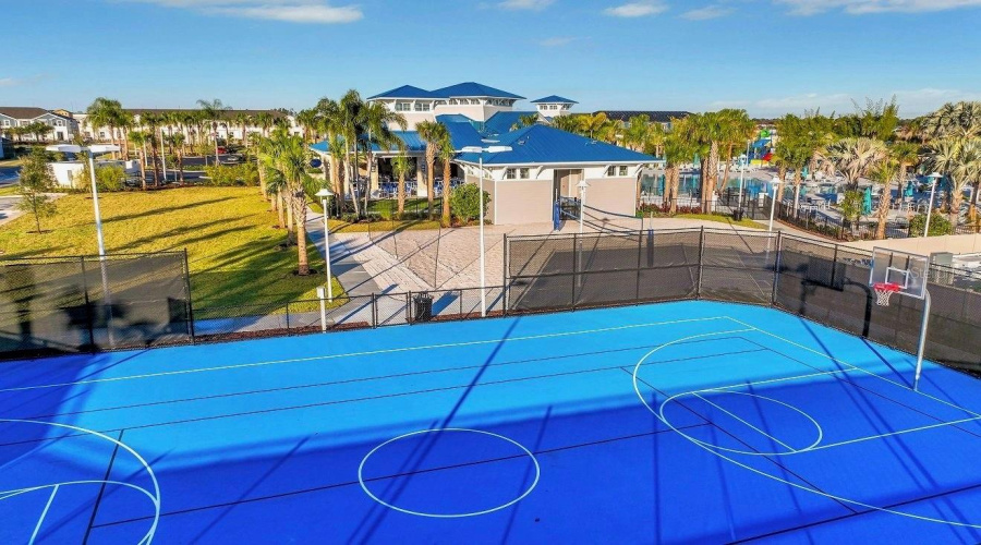 DAVENPORT, Florida 33897, 7 Bedrooms Bedrooms, ,5 BathroomsBathrooms,Residential,For Sale,LANA,0,MFRO6433860