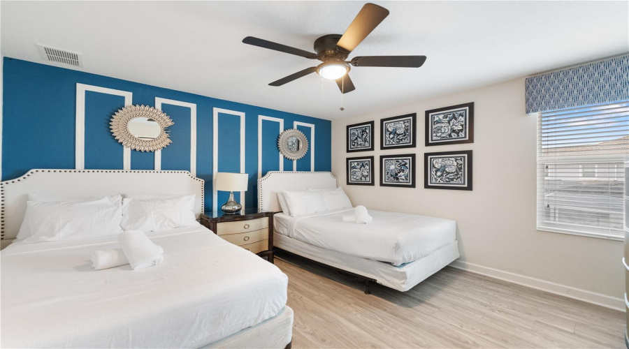DAVENPORT, Florida 33896, 8 Bedrooms Bedrooms, ,5 BathroomsBathrooms,Residential,For Sale,HAZARD,0,MFRO6432068