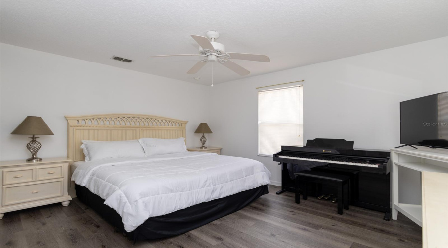 DAVENPORT, Florida 33897, 4 Bedrooms Bedrooms, ,3 BathroomsBathrooms,Residential,For Sale,KETTERING,0,MFRTB8538008