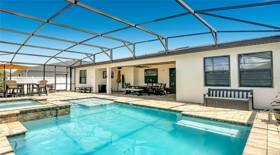 KISSIMMEE, Florida 34746, 4 Bedrooms Bedrooms, ,3 BathroomsBathrooms,Residential,For Sale,BOATING,0,MFRTB8539232