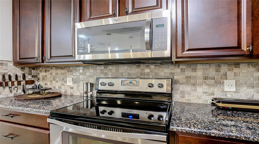 KISSIMMEE, Florida 34746, 4 Bedrooms Bedrooms, ,3 BathroomsBathrooms,Residential,For Sale,BOATING,0,MFRTB8539232