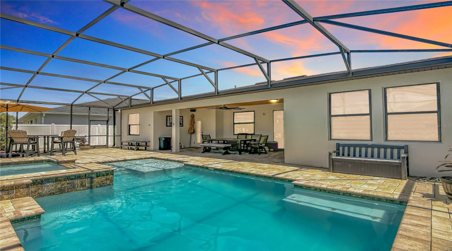 KISSIMMEE, Florida 34746, 4 Bedrooms Bedrooms, ,3 BathroomsBathrooms,Residential,For Sale,BOATING,0,MFRTB8539232