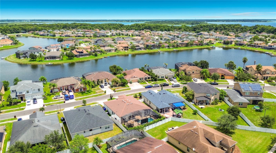 KISSIMMEE, Florida 34746, 4 Bedrooms Bedrooms, ,3 BathroomsBathrooms,Residential,For Sale,BOATING,0,MFRTB8539232