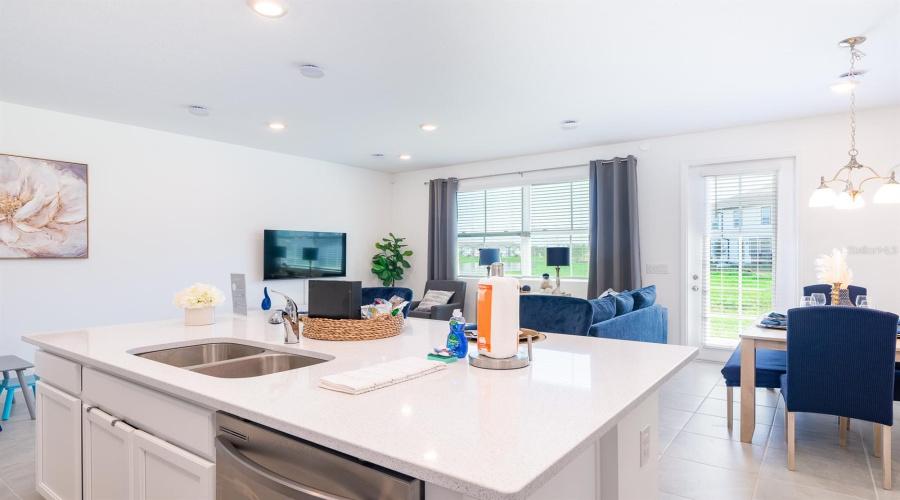 DAVENPORT, Florida 33896, 3 Bedrooms Bedrooms, ,2 BathroomsBathrooms,Residential,For Sale,PLANTATION,0,MFRO6412688