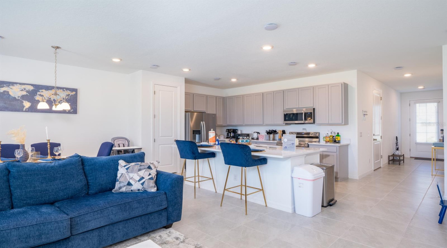 DAVENPORT, Florida 33896, 3 Bedrooms Bedrooms, ,2 BathroomsBathrooms,Residential,For Sale,PLANTATION,0,MFRO6412688