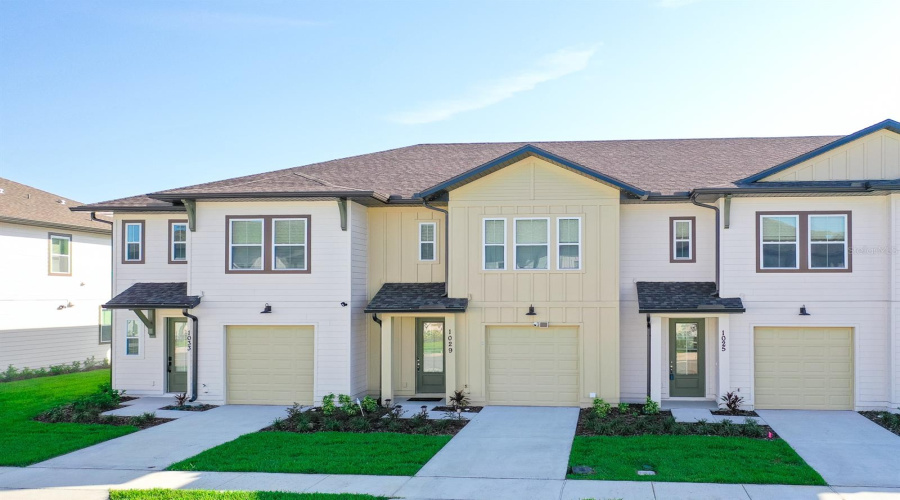 DAVENPORT, Florida 33896, 3 Bedrooms Bedrooms, ,2 BathroomsBathrooms,Residential,For Sale,PLANTATION,0,MFRO6412688