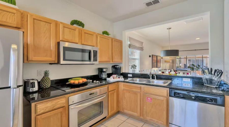 KISSIMMEE, Florida 34746, 4 Bedrooms Bedrooms, ,3 BathroomsBathrooms,Residential,For Sale,CAMARO,0,MFRO6434044