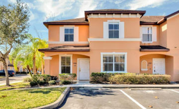 KISSIMMEE, Florida 34746, 4 Bedrooms Bedrooms, ,3 BathroomsBathrooms,Residential,For Sale,CAMARO,0,MFRO6434044
