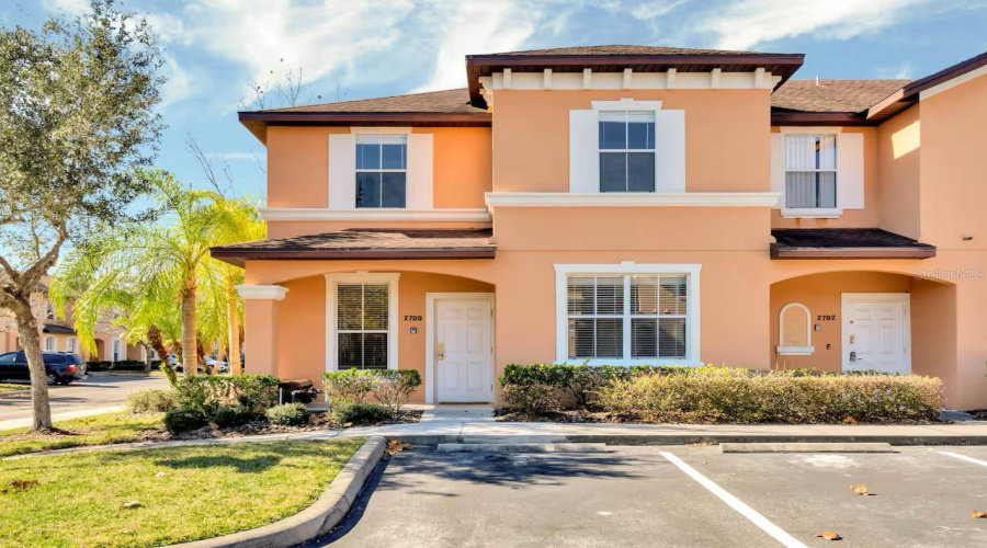 KISSIMMEE, Florida 34746, 4 Bedrooms Bedrooms, ,3 BathroomsBathrooms,Residential,For Sale,CAMARO,0,MFRO6434044