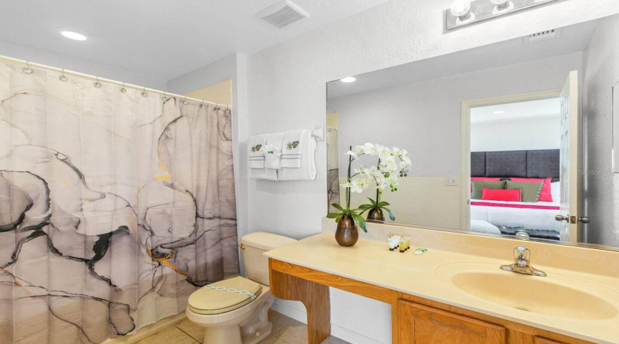 KISSIMMEE, Florida 34746, 4 Bedrooms Bedrooms, ,3 BathroomsBathrooms,Residential,For Sale,CAMARO,0,MFRO6434044