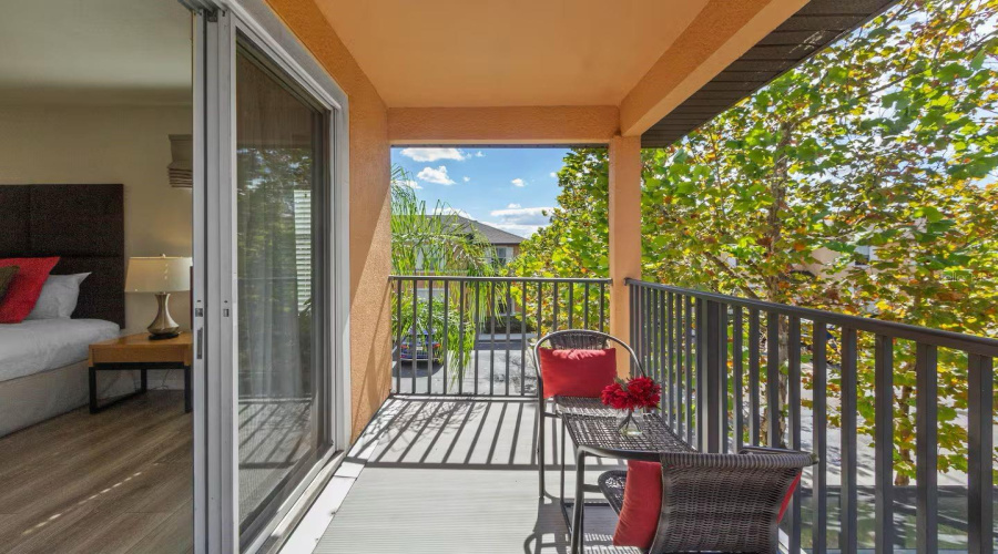 KISSIMMEE, Florida 34746, 4 Bedrooms Bedrooms, ,3 BathroomsBathrooms,Residential,For Sale,CAMARO,0,MFRO6434044