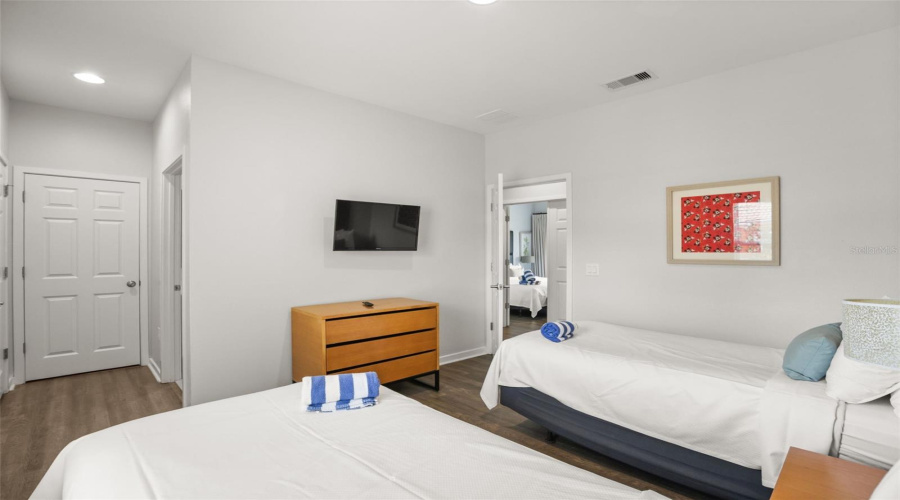 KISSIMMEE, Florida 34746, 2 Bedrooms Bedrooms, ,2 BathroomsBathrooms,Residential,For Sale,CORVETTE,0,MFRO6434097