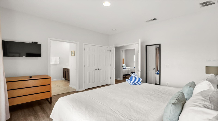 KISSIMMEE, Florida 34746, 2 Bedrooms Bedrooms, ,2 BathroomsBathrooms,Residential,For Sale,CORVETTE,0,MFRO6434097