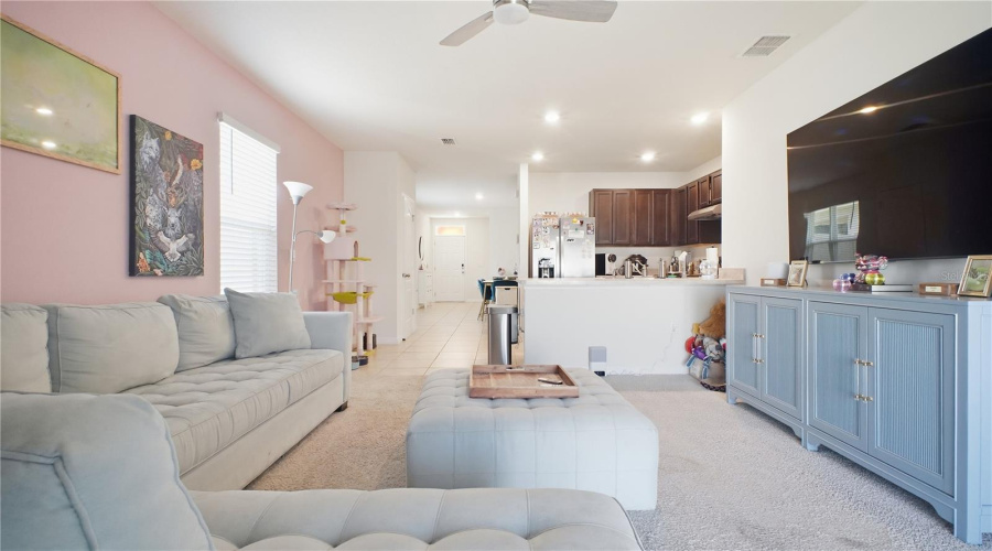 DAVENPORT, Florida 33837, 3 Bedrooms Bedrooms, ,2 BathroomsBathrooms,Residential,For Sale,GINA,0,MFRO6432891