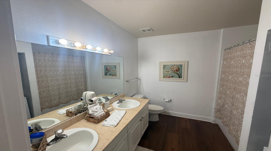 KISSIMMEE, Florida 34746, 3 Bedrooms Bedrooms, ,2 BathroomsBathrooms,Residential,For Sale,LUCAYAN HARBOUR,0,MFRO6433300