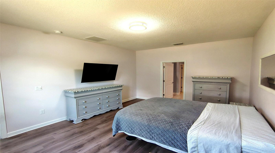 DAVENPORT, Florida 33837, 4 Bedrooms Bedrooms, ,2 BathroomsBathrooms,Residential,For Sale,OAK BLUFF,0,MFRO6409756