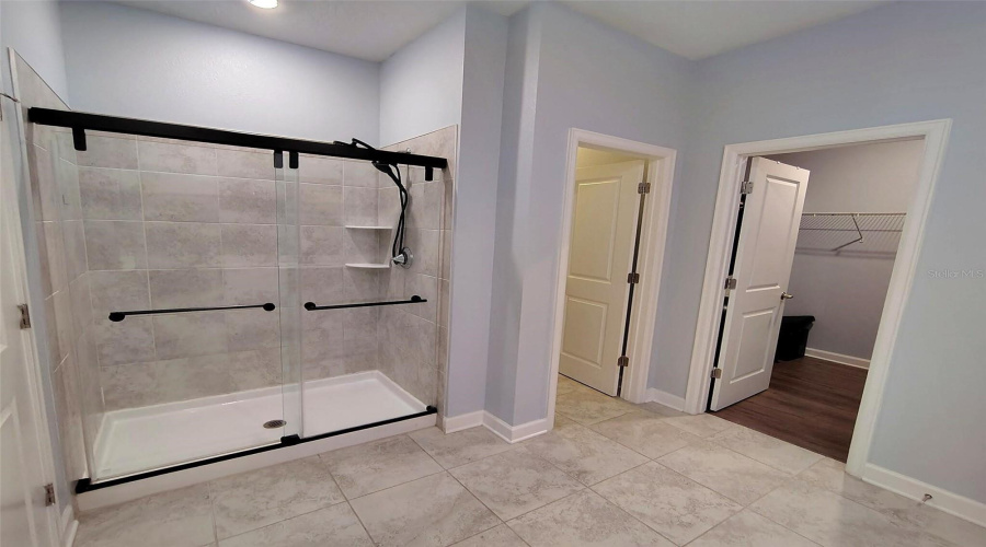 DAVENPORT, Florida 33837, 4 Bedrooms Bedrooms, ,2 BathroomsBathrooms,Residential,For Sale,OAK BLUFF,0,MFRO6409756