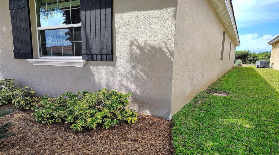 DAVENPORT, Florida 33837, 4 Bedrooms Bedrooms, ,2 BathroomsBathrooms,Residential,For Sale,OAK BLUFF,0,MFRO6409756