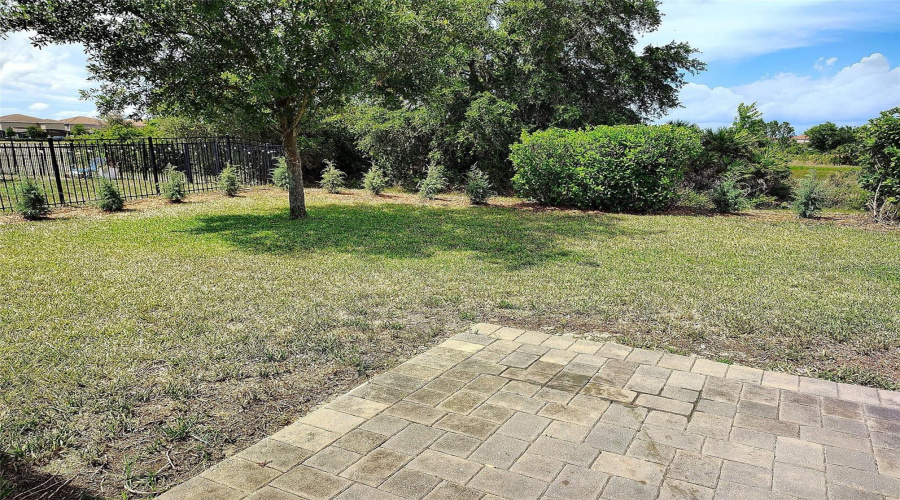 DAVENPORT, Florida 33837, 4 Bedrooms Bedrooms, ,2 BathroomsBathrooms,Residential,For Sale,OAK BLUFF,0,MFRO6409756