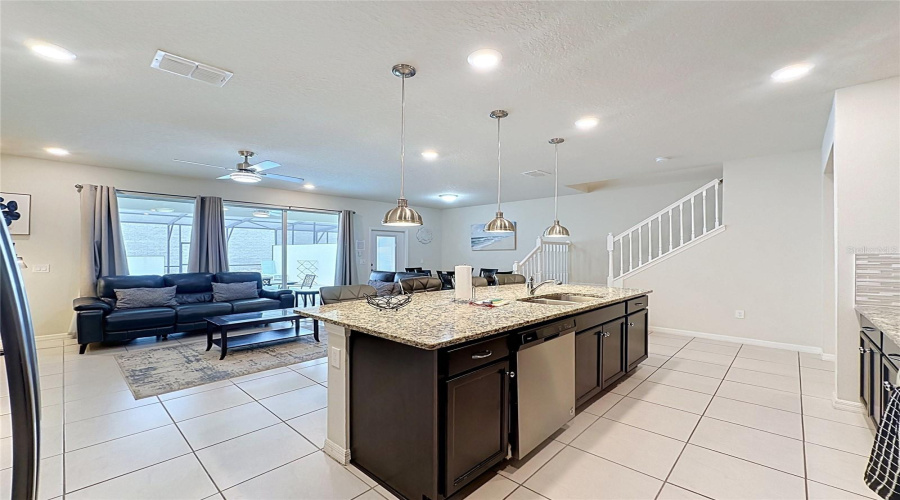 DAVENPORT, Florida 33897, 5 Bedrooms Bedrooms, ,4 BathroomsBathrooms,Residential,For Sale,JETTY,0,MFRS5153203